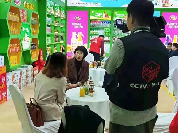 牢記初心匠心閃耀—長沙糖酒會火熱進行，頂真食品接受央視專訪！